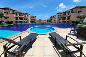 COBERTURA DUPLEX COM VISTA PANORÂMICA, 8 Pessoas, 3 Suítes com AR CONDICIONADO, JACUZZI Privada, CHURRASQUEIRA CARVÃO, 5min Beach Park, 500m da Praia, Maq LAVA ROUPAS - Bevely Hills